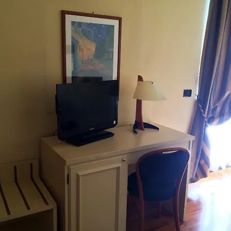 Brennero E Varsavia Hotel